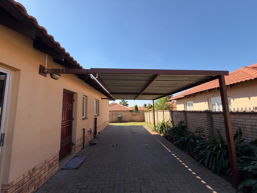 To Let 3 Bedroom Property for Rent in Waterkloof Hill Estate North West